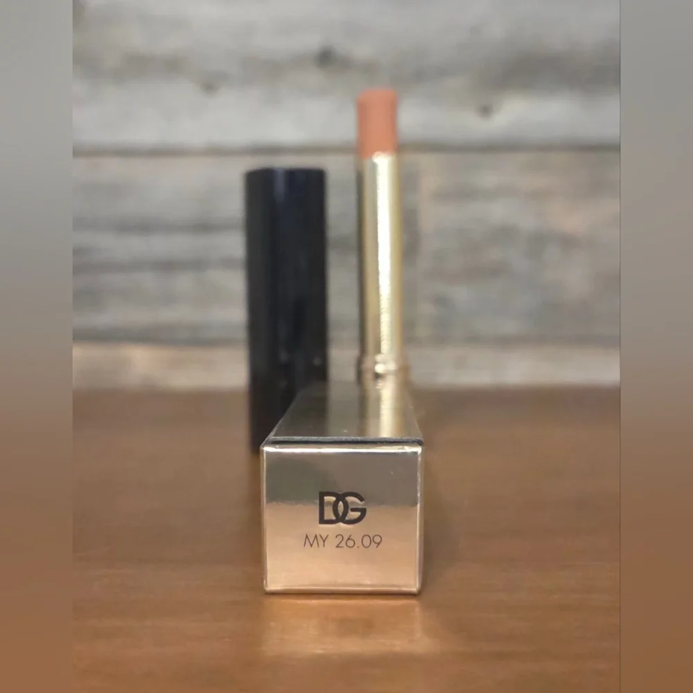 Dolce & Gabbana My Comfy Matte Instant Rich Color & Hydration Lipstick